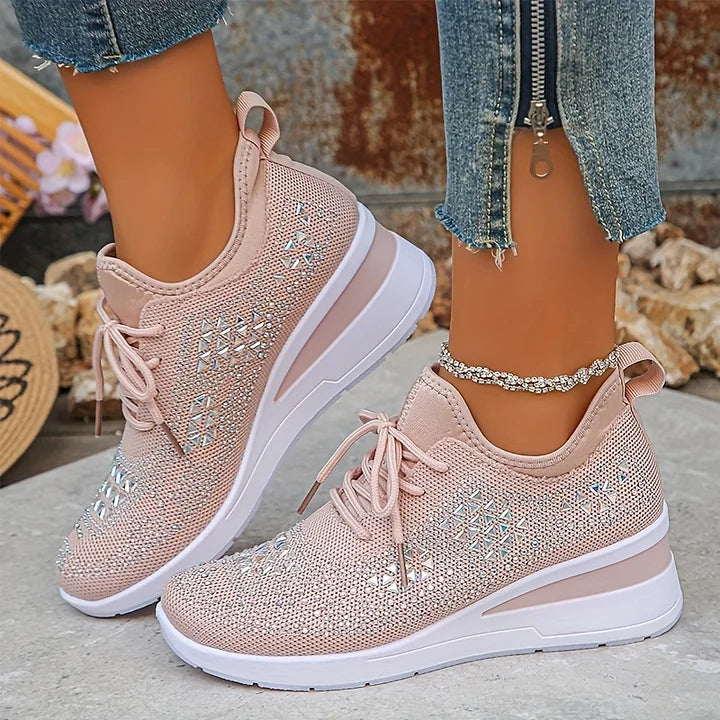🔥🔥Último dia da promoção, aproveite 49 % de desconto🔥 Sapatilhas ortopédicas respiráveis para mulher, estilo casual e moderno, decoradas com strass incrustados.