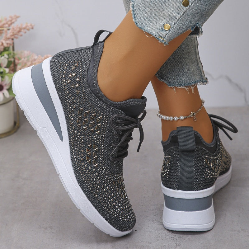 🔥🔥Último dia da promoção, aproveite 49 % de desconto🔥 Sapatilhas ortopédicas respiráveis para mulher, estilo casual e moderno, decoradas com strass incrustados.