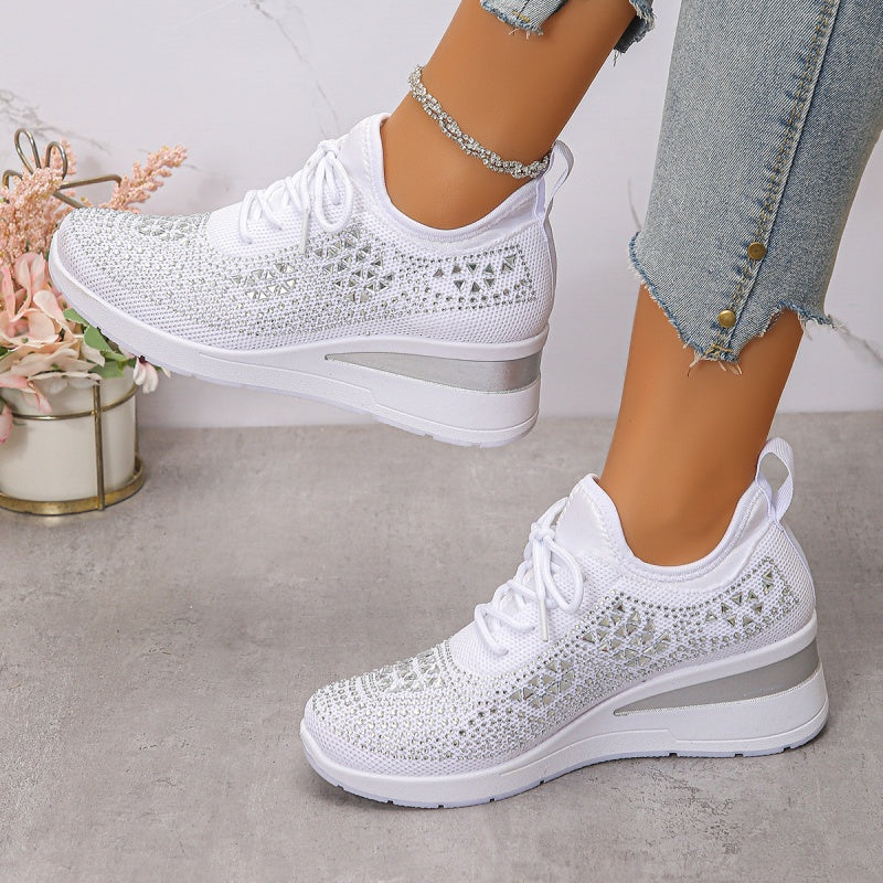🔥🔥Último dia da promoção, aproveite 49 % de desconto🔥 Sapatilhas ortopédicas respiráveis para mulher, estilo casual e moderno, decoradas com strass incrustados.