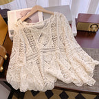 Blusa de mulher em renda com inspiração vintage.