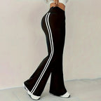 Calça flare de cintura subida com risca lateral