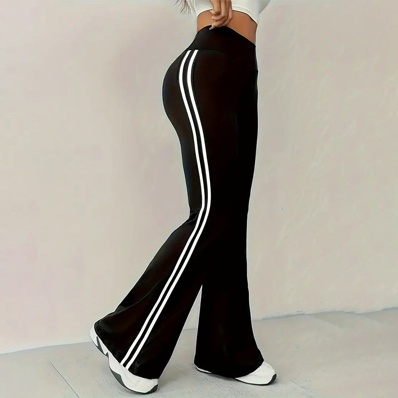 Calça flare de cintura subida com risca lateral