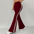 Calça flare de cintura subida com risca lateral